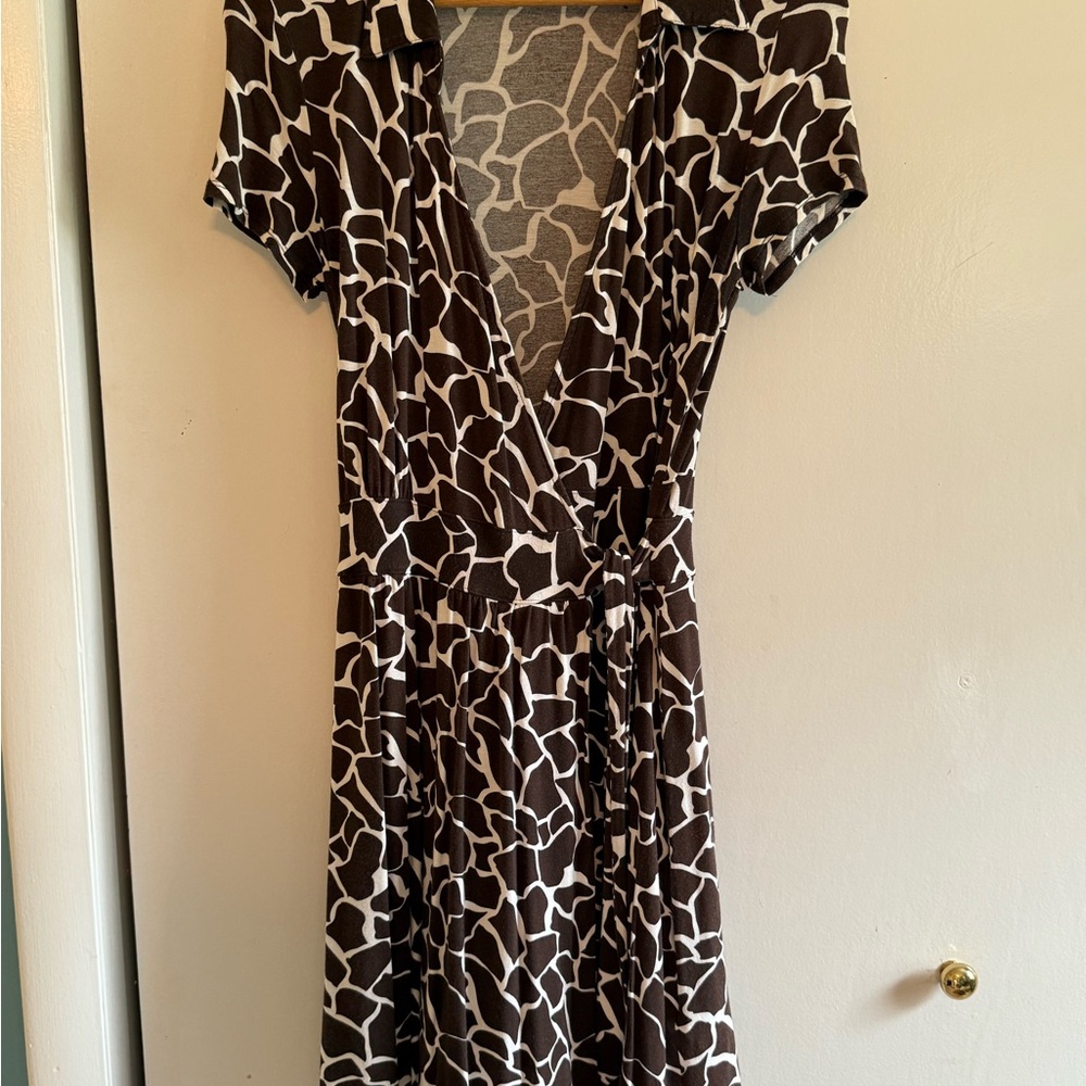 Three Dots Black and White Wrap Midi Dress